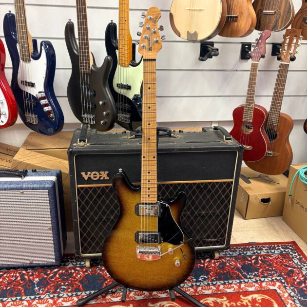 Ernie Ball Music Man Valentine 2021 - Tobacco Sparkle